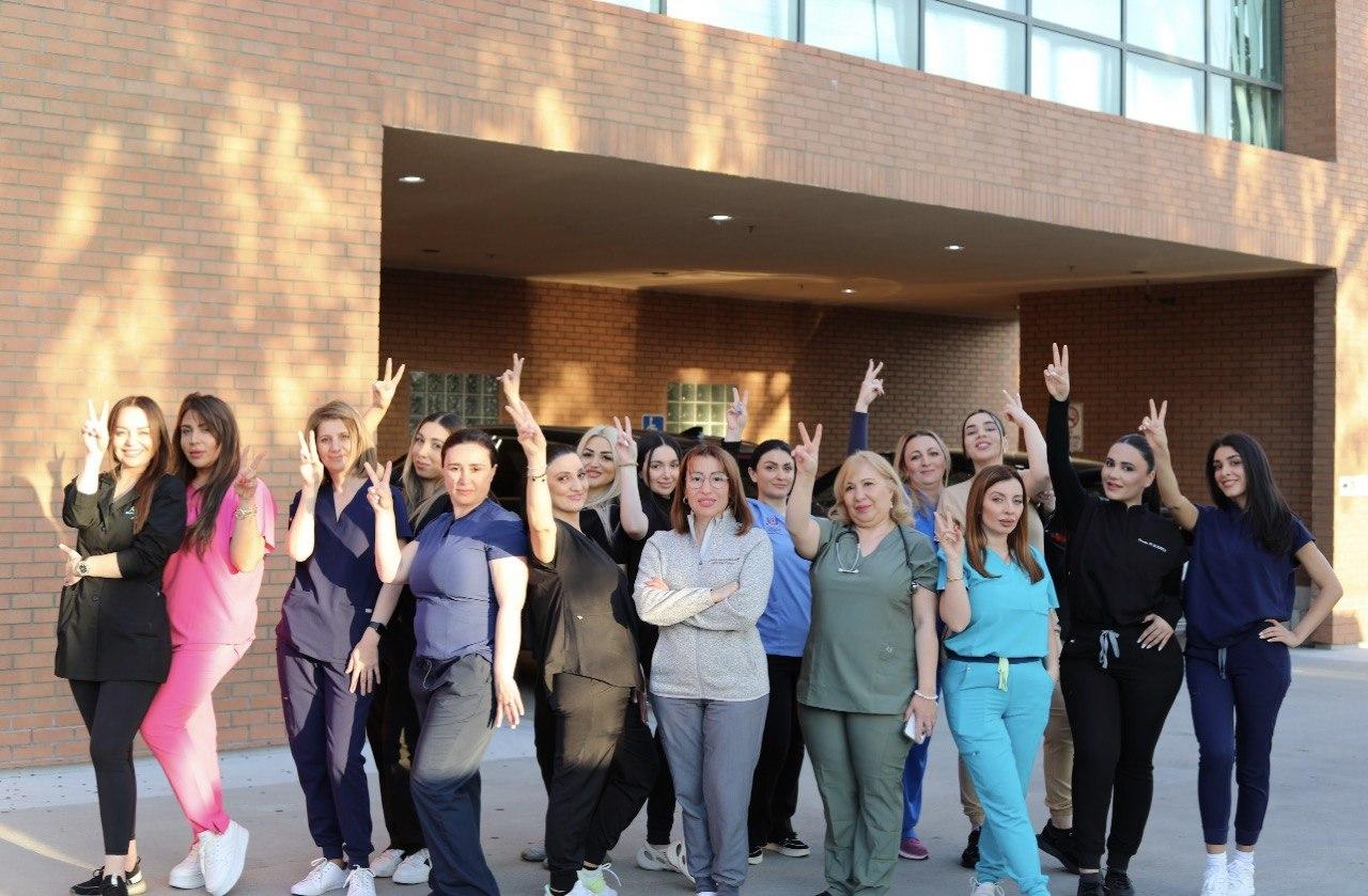 Medical and nursing students learning together